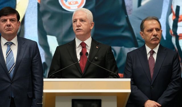 İstanbul- Vali Gül, İstanbul'un 2025 yılının ilk dört ayı emniyet verilerini açıkladı