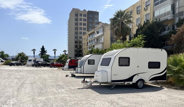 Karşıyaka'da adaysız kongre günü
