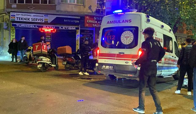 Motosikletler çarpıştı; 2 kurye yaralandı