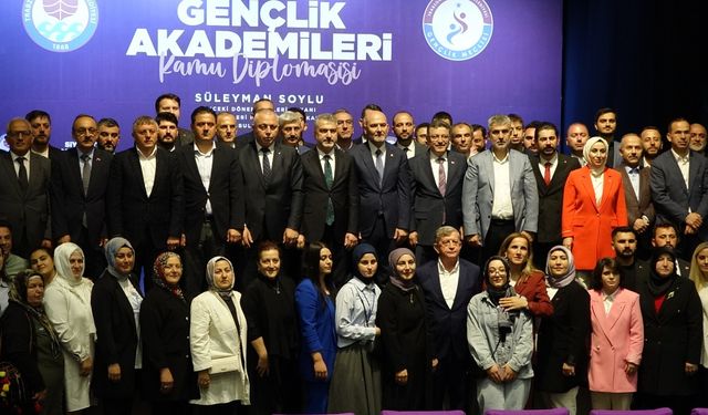 Süleyman Soylu: Yolunuzdaki bütün taşları temizlemeye çalışıyoruz