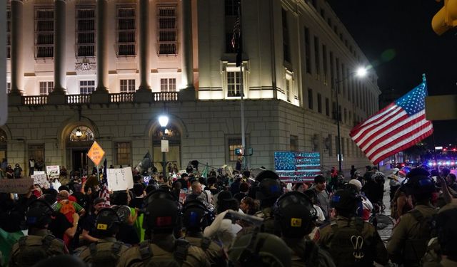 ABD'nin Texas eyaletinde protestolara karşı 7 bin asker görevlendirildi