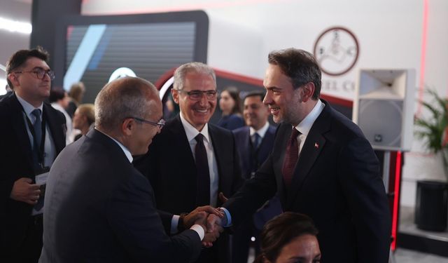 Bakan Bayraktar, 'Bakü Enerji Haftası’ açılış törenine katıldı
