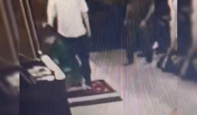 Camideki tavırları tepki çekti; akli dengesi yerinde değilmiş