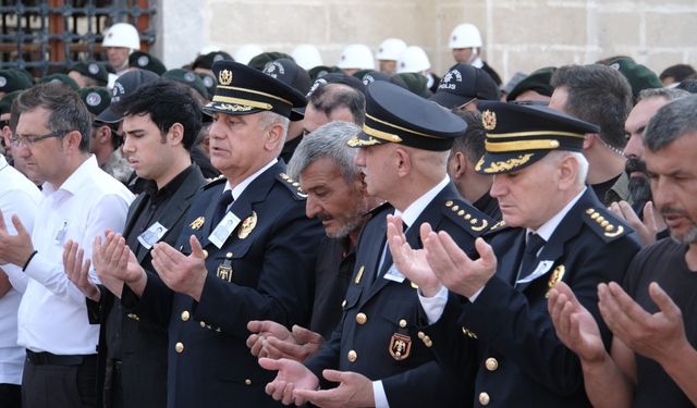 Çankırı'daki kazada yaşamını yitiren 2 polis memuru, memleketlerine uğurlandı (2)