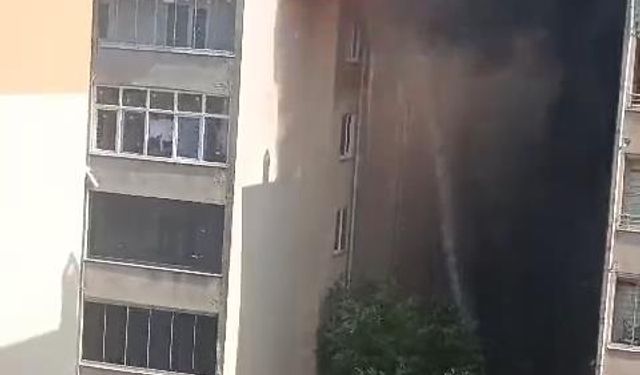 İstanbul - Silivri'de 5 katlı binanın çatısında yangın-2 / ek görüntüyle