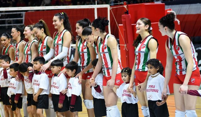 Karşıyaka voleybolda borçları kapattı