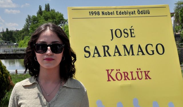 Liseliler, yıl boyu okudukları romanların karakterlerini canlandırdı / Ek fotoğraflar