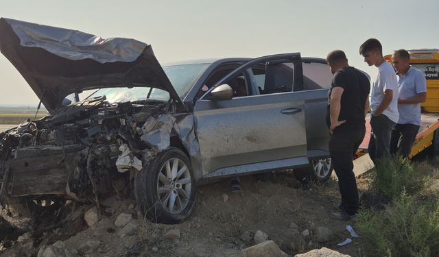 Niğde'de 2 otomobil çarpıştı; 1 ölü, 1 yaralı