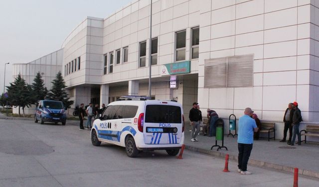 Tartıştığı arkadaşını, boğazına şişe saplayıp öldürdü
