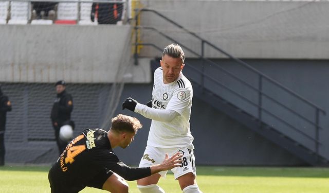 Altay'da Ceyhun ve Özgür beklemede