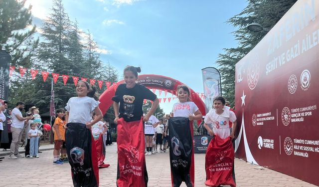 Ankara’da 'Zaferin Adı Türkiye: Şehit ve Gazi Aileleri Milli Birlik Buluşması'