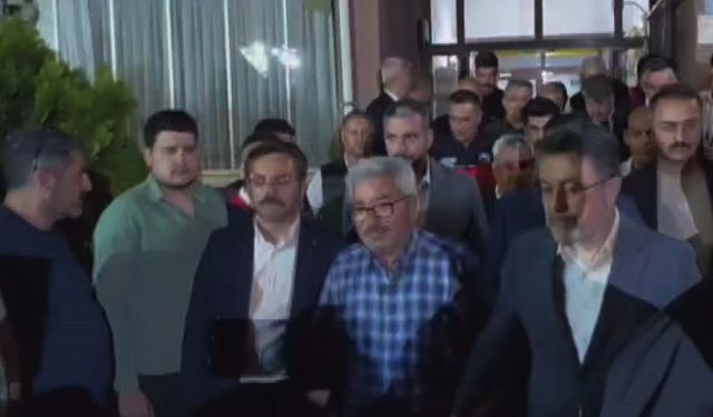 Bakan Yumaklı, şehit dozer operatörünün ailesini ziyaret etti
