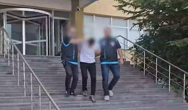 Camide komşusunu bıçaklayarak öldüren şüpheli: Bıçağı alıp takip ettim