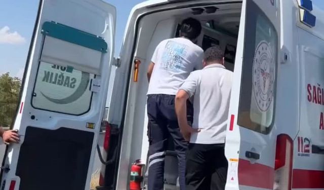 Gaziantep’te hafif ticari araç ile otomobil çarpıştı: 7 yaralı