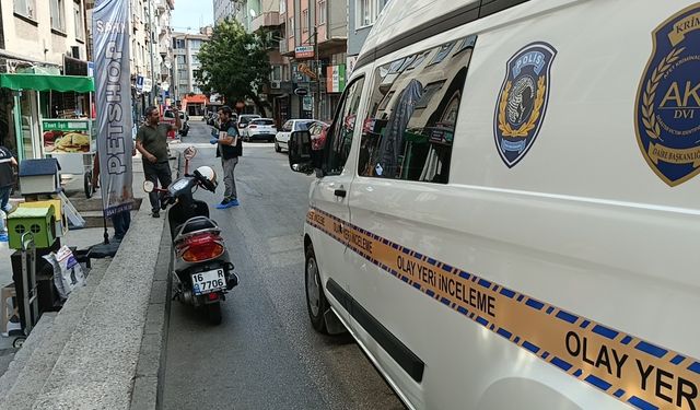Husumetlisini, iş yerinde silahla bacaklarından yaraladı