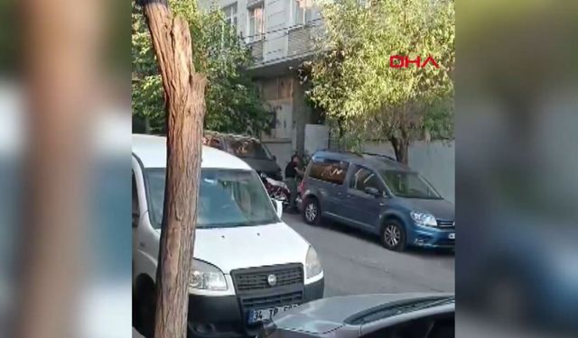 İstanbul - Sultangazi'de sahte sargıyla dilendi; akşam olunca motosikletine binip uzaklaştı