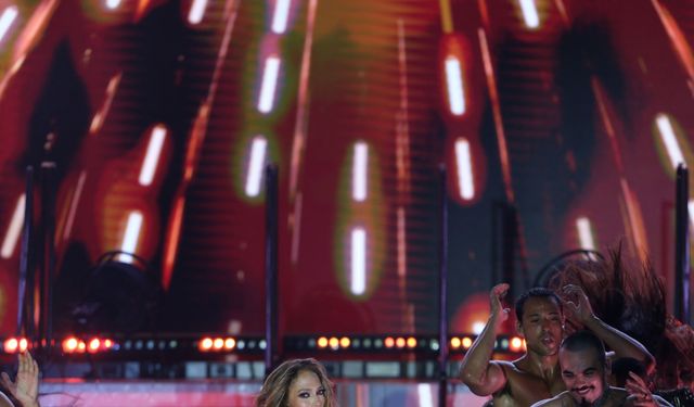 Jennifer Lopez, Antalya'da konser verip doğum gününü kutladı