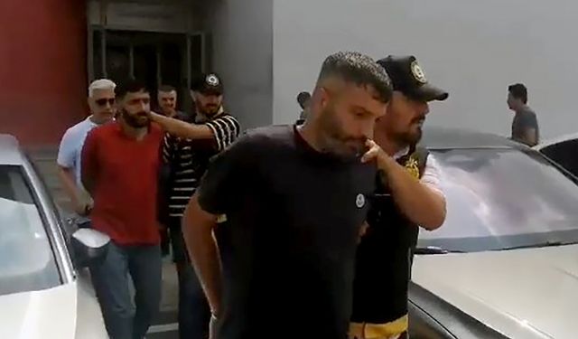 Kendilerini polis olarak tanıtıp, 4 milyon 250 bin lira dolandırdılar