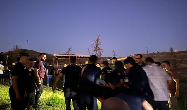 'Köprüde ‘kayboldu’ ihbarı sonrası nehirde bulunan Remzi, kurtarılamadı