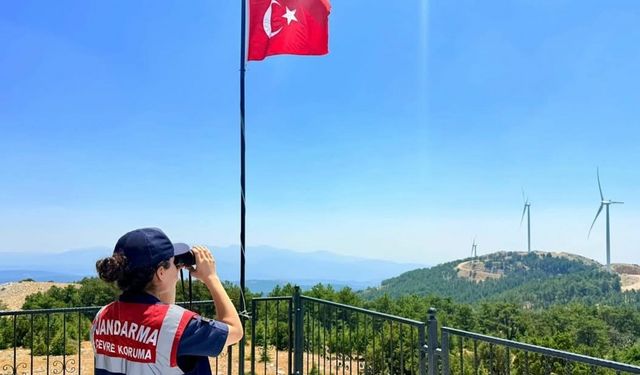Muğla’da jandarma ve orman ekipleri yangınlara karşı nöbette