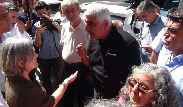 Muhtarlar derneği başkanından ‘belediyeye girişte x-ray cihazı alarm verince darbedildim’ şikayeti