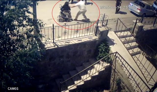 ‘Neden bizi şikayet ettin’ deyip tekerlekli sandalyedeki engelli kadını darbettiler