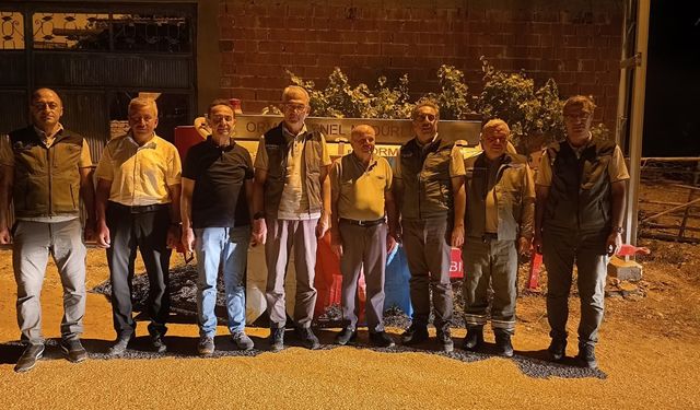 Orman Genel Müdürü Şahan, patlak lastikle yardıma giden çiftçiye tanker hediye etti