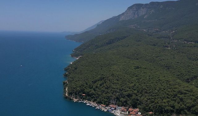 'Sakin Şehir' Akyaka, kampçıların gözdesi oldu