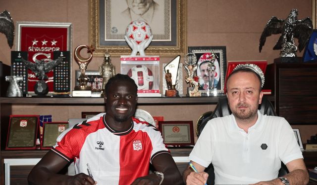 Sivasspor'dan Manaj'a veda, 3 yeni imza
