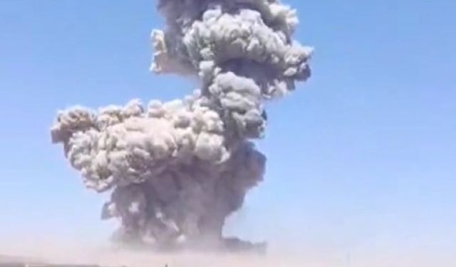Suriye'nin İdlib kentindeki silah deposunda patlama: 5 ölü / Ek video eklendi