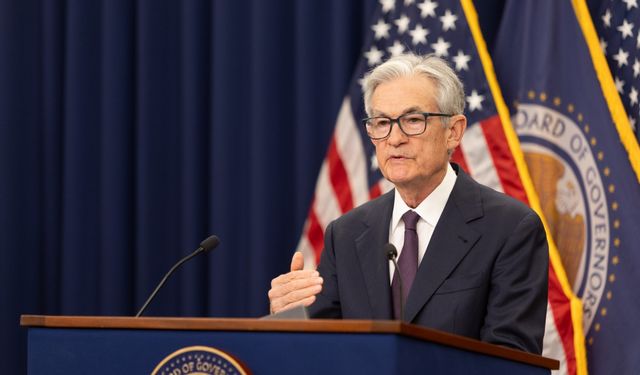 Trump, Fed Başkanı’nın görevden alınmayacağını açıkladı