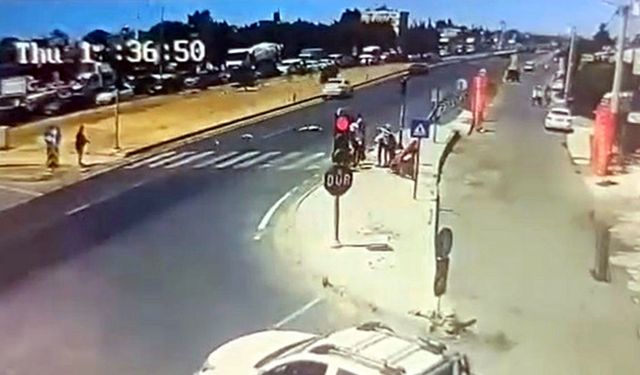Yaya geçidinde otomobilin çarptığı yaya ağır yaralandı