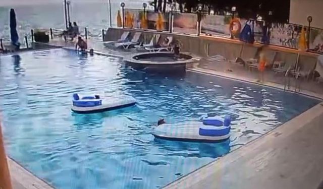 9 yaşındaki Ali, kaldıkları otelin havuzunda boğuldu