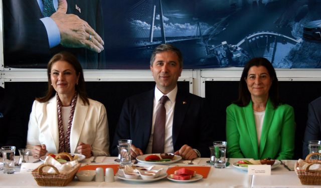 AK Parti'li Sırakaya: Duruşumuzu devam ettirdikçe, partimize katılımların devam edeceği muhtemel