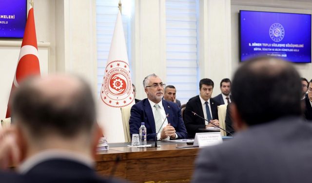Bakan Işıkhan, toplu sözleşme görüşmelerinde eğitimcilerle buluştu