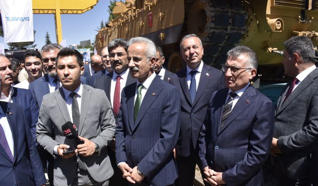 Bakan Uraloğlu: TÜRASAŞ'ın ürettiği vagonlar Silahlı Kuvvetlerimizin gücüne güç katacak