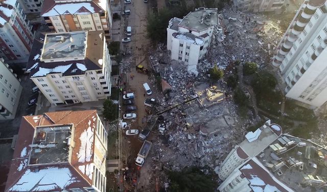 ‘Binanın çok katlı olması depreme dayanıksız, az katlı olması da sağlam olduğu anlamına gelmez”