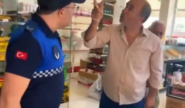 Daha önce de 'tarihi geçmiş' ürün satan marketçi, zabıtalara saldırdı; o anlar kamerada