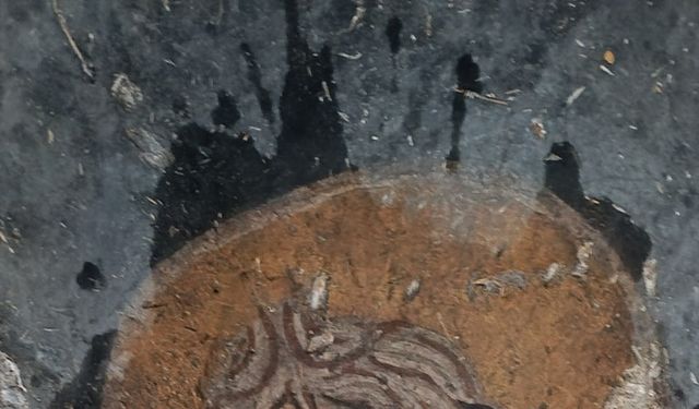 Duvarları tasvirli kayadan oyma kilise, turizme kazandırılmayı bekliyor