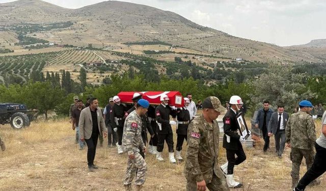 Düzce depreminde şehit olan onbaşının naaşı, 26 yıl sonra Malatya'ya nakledildi
