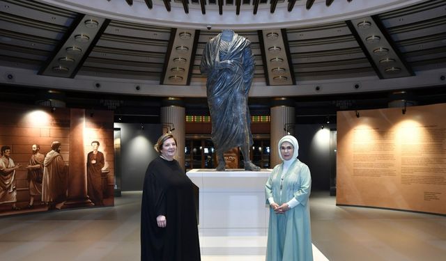 Emine Erdoğan, Gürcistan Devlet Başkanı'nın eşi Tamar Bagrationi ile bir araya geldi (2)