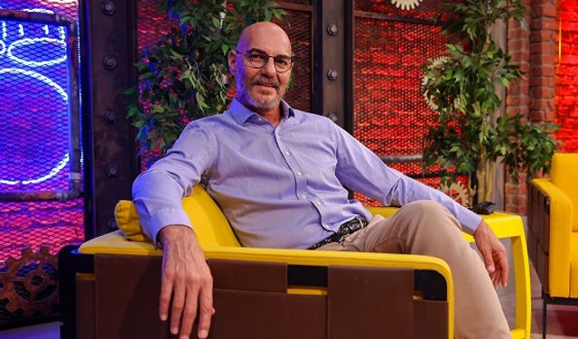 ‘Eşref Rüya setinde samimiyet ve sıcaklık hakim’