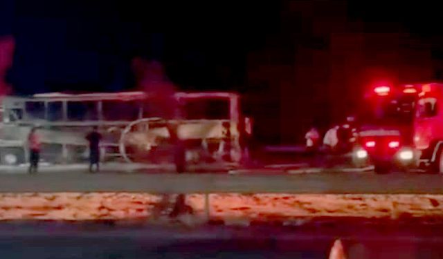 Gaziantep'te seyir halindeki yolcu otobüsü yandı