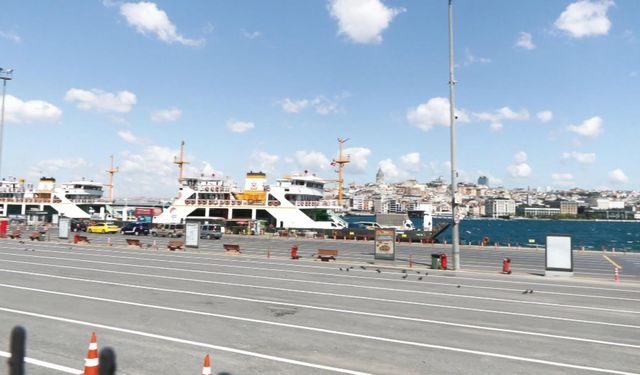 İstanbul - Adil Karaismailoğlu: Tarihi Yarımada'da mutlaka toplu taşımaya odaklı bir ulaşım sistemi kurmak gerekiyor