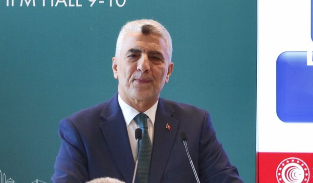 İstanbul- Bakan Bolat: Tarihimizde ilk defa mobilya ihracatında aylık 25 milyar dolara ulaştık
