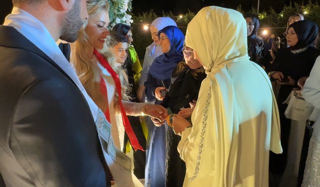 İstanbul - Cumhurbaşkanı Yardımcısı Cevdet Yılmaz: Evlilikleri kolaylaştıralım