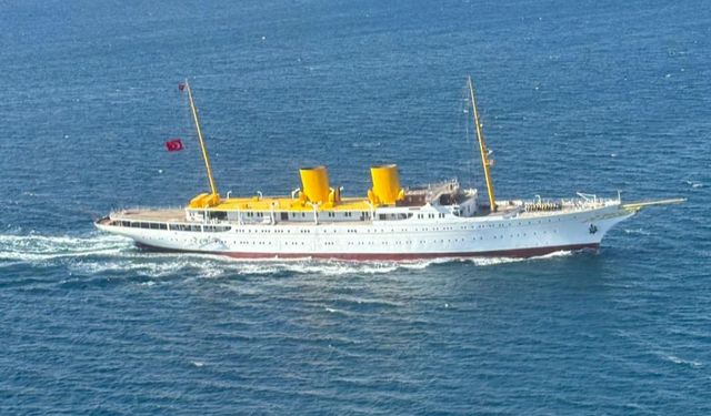 İstanbul - TEKNOFEST, Atatürk'ün mirasına sahip çıktı: Savarona'ya muhteşem karşılama
