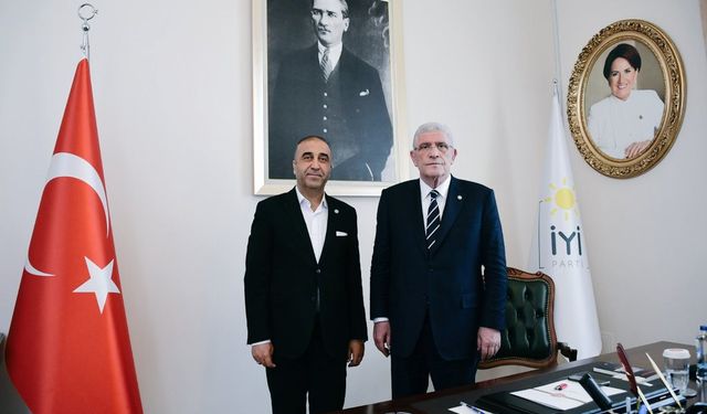 İYİ Parti Mardin Teşkilatı'ndan 'Terörsüz Türkiye' sürecine destek için toplu istifa