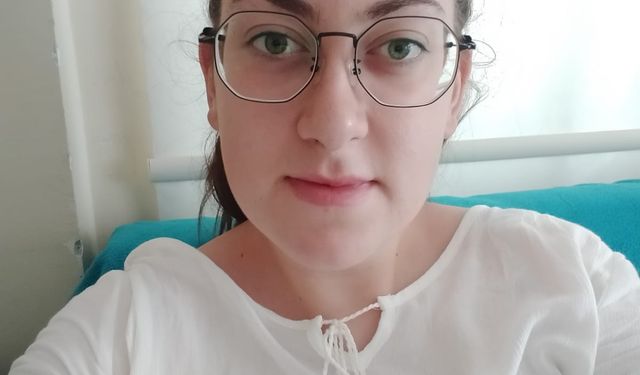 Kazada ölen anne ile 10 yıl önce böbreğini verdiği oğlu ve kızı toprağa verildi