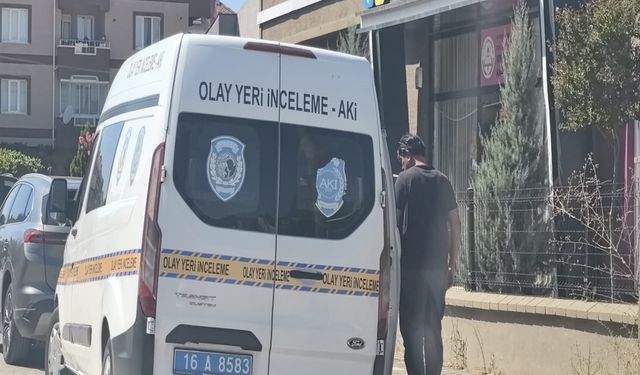 Kreşteki havuzda boğulma tehlikesi geçirip hastanede ölen Berra toprağa verildi
